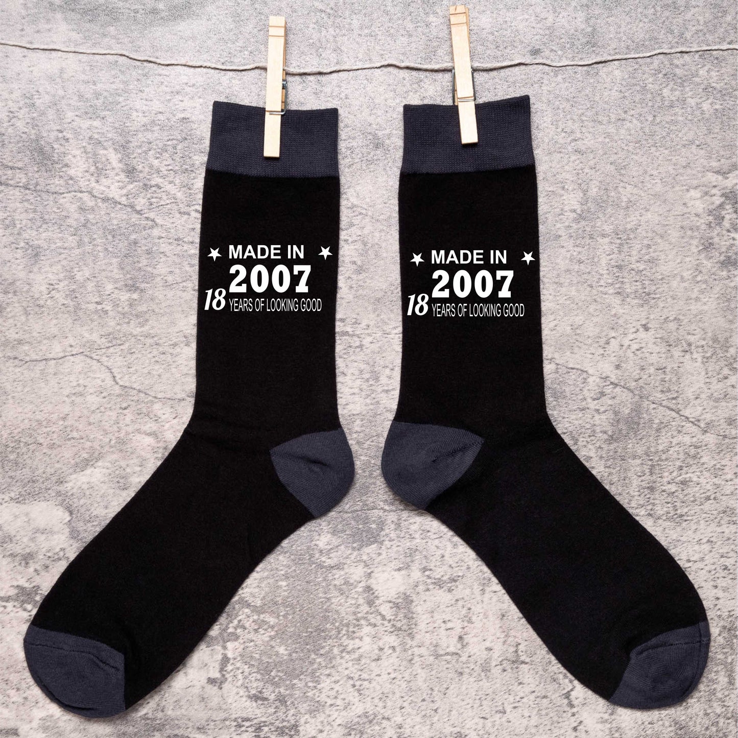 18th Birthday Born in 2007 Mens Novelty Socks Black 18 Year Old Gift